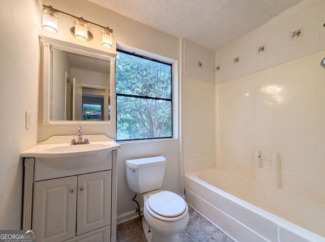 3808 Shane Court, Ellenwood, GA 30294