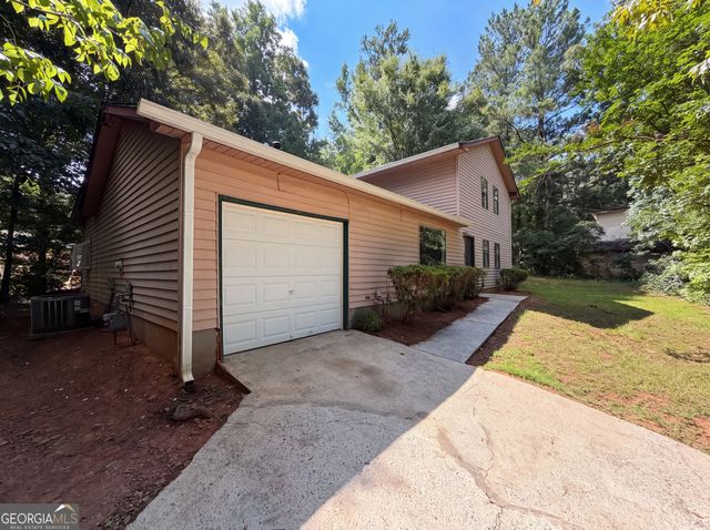 3808 Shane Court, Ellenwood, GA 30294