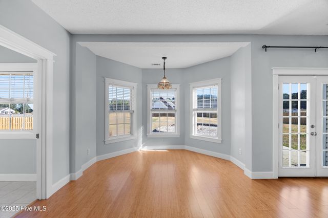 213 Lakeside Drive, Sneads Ferry, NC 28460