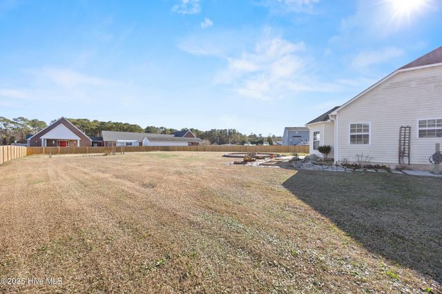 213 Lakeside Drive, Sneads Ferry, NC 28460