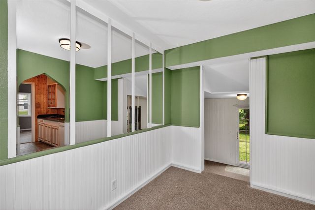 6406 SW 16th Street, Des Moines, IA 50315