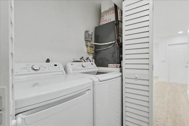 201 SW 1st Street 9, Boca Raton, FL 33432