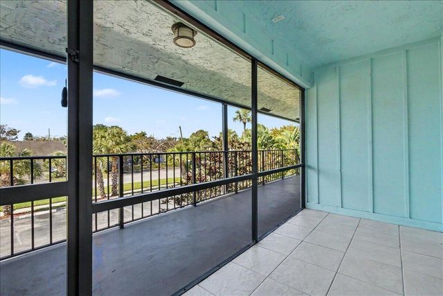 201 SW 1st Street 9, Boca Raton, FL 33432