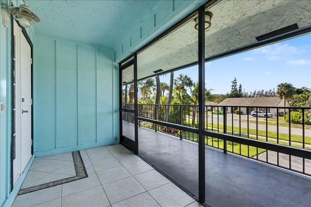 201 SW 1st Street 9, Boca Raton, FL 33432