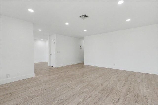 201 SW 1st Street 9, Boca Raton, FL 33432