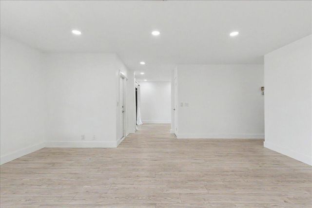 201 SW 1st Street 9, Boca Raton, FL 33432