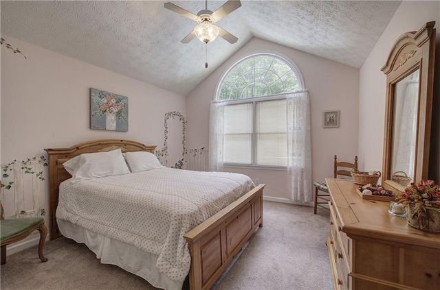 1379 Little Hendricks Mountain Road, Jasper, GA 30143