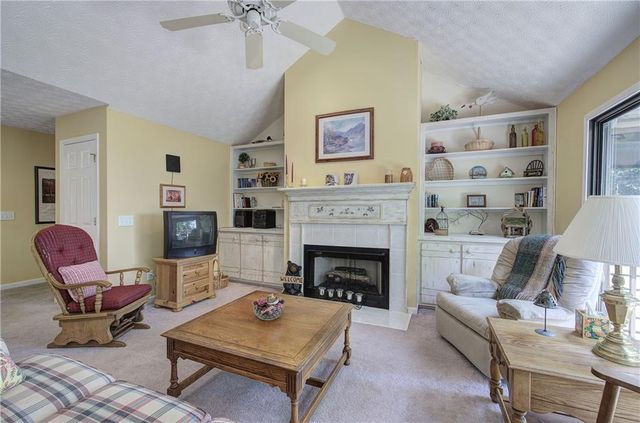 1379 Little Hendricks Mountain Road, Jasper, GA 30143