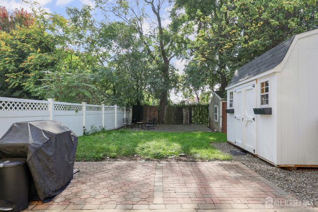 18 Cottage Avenue, Milltown, NJ 08850