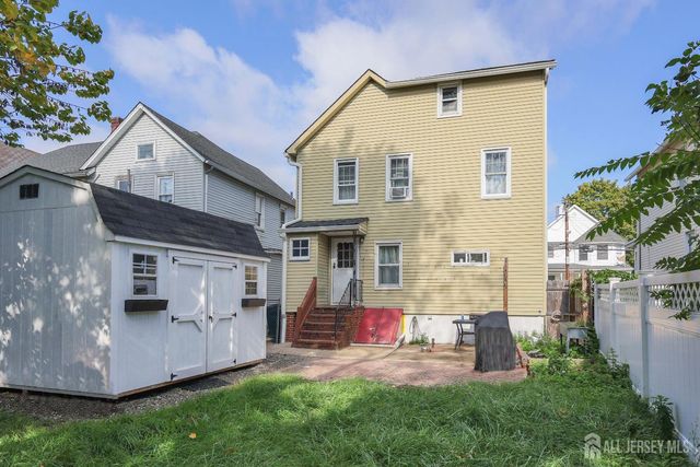 18 Cottage Avenue, Milltown, NJ 08850