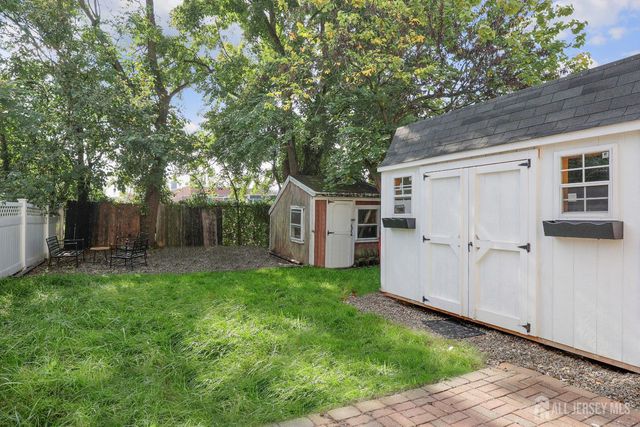 18 Cottage Avenue, Milltown, NJ 08850