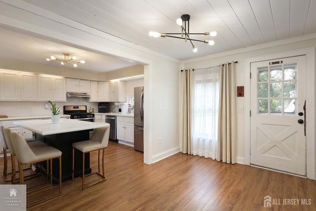 18 Cottage Avenue, Milltown, NJ 08850
