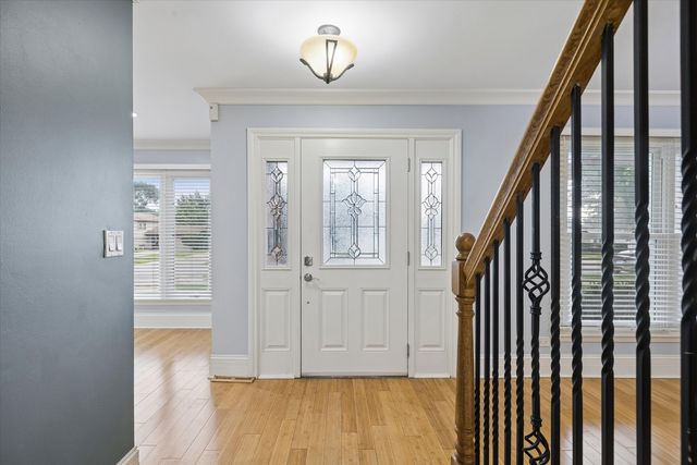 1808 W Pheasant Trail, Mount Prospect, IL 60056