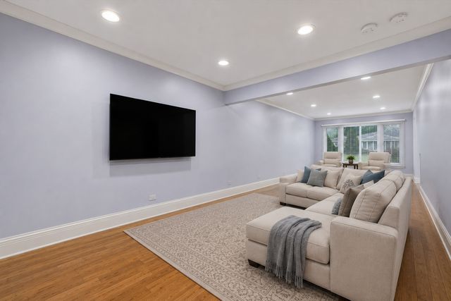 1808 W Pheasant Trail, Mount Prospect, IL 60056