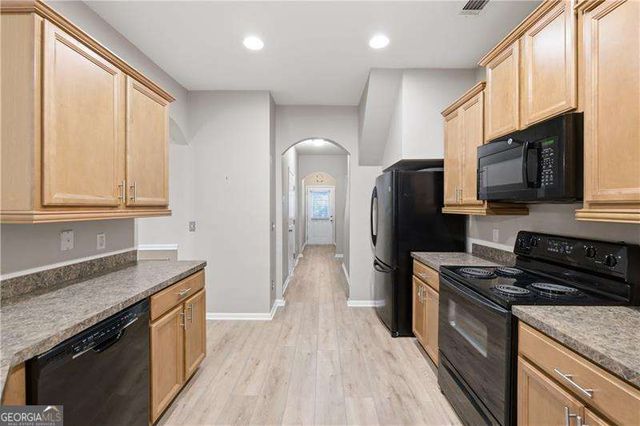 535 Ridge View Crossing, Woodstock, GA 30188