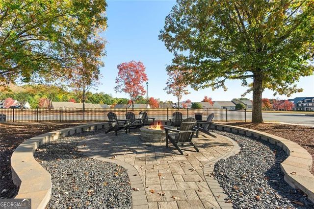 535 Ridge View Crossing, Woodstock, GA 30188