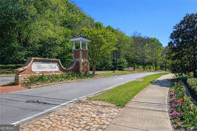 535 Ridge View Crossing, Woodstock, GA 30188