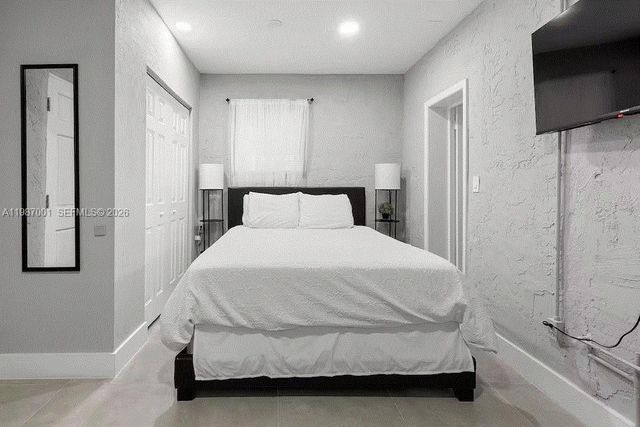 1608 NE 34th Street, Oakland Park, FL 33334