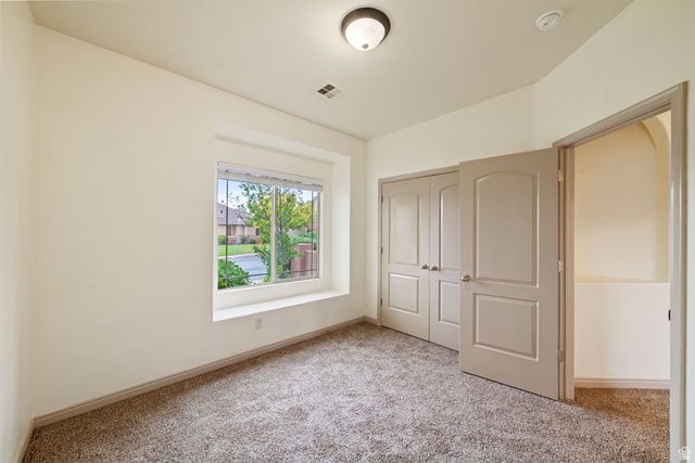 922 E SILVER SHADOWS DR, Washington, UT 84780