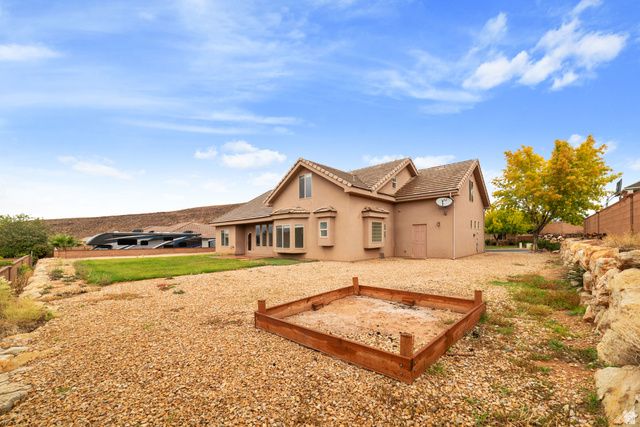 922 E SILVER SHADOWS DR, Washington, UT 84780