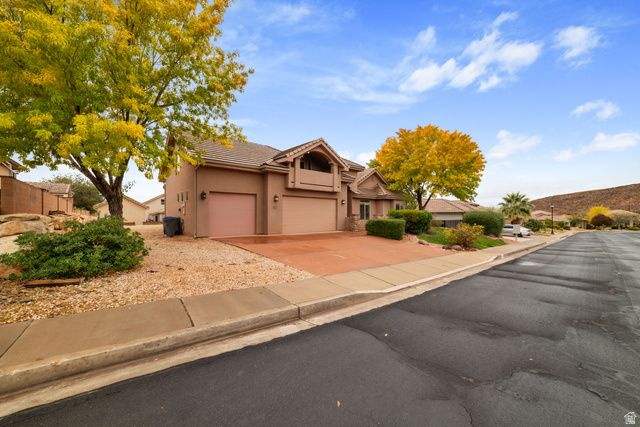 922 E SILVER SHADOWS DR, Washington, UT 84780