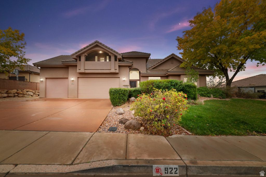 922 E SILVER SHADOWS DR, Washington, UT 84780