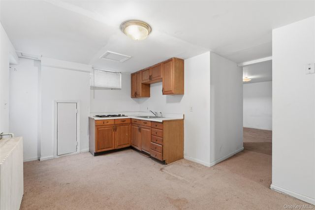 11 Oakdale Manor, Suffern, NY 10901