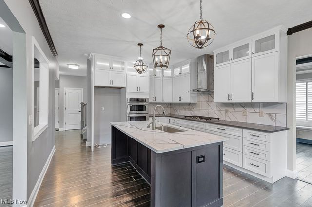 491 Parkside Drive, Bay Village, OH 44140