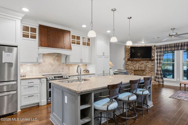 40 Savannah Circle, Brandon, MS 39047