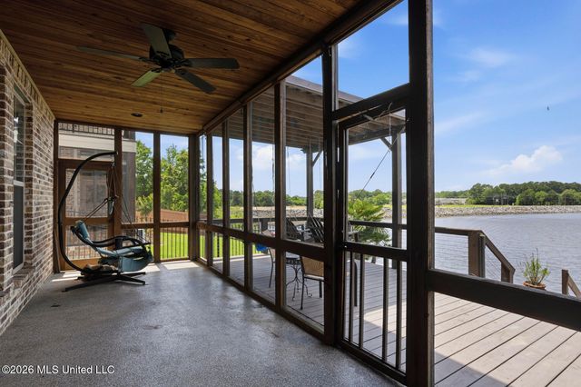 40 Savannah Circle, Brandon, MS 39047