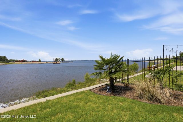 40 Savannah Circle, Brandon, MS 39047