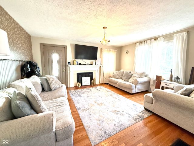 215 S Barr Street, Crawfordsville, IN 47933