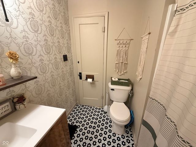 215 S Barr Street, Crawfordsville, IN 47933