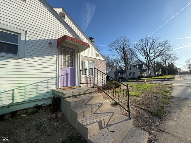 215 S Barr Street, Crawfordsville, IN 47933