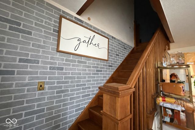 215 S Barr Street, Crawfordsville, IN 47933