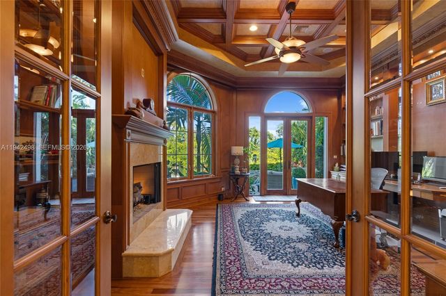 833 Harbour Isle Place, North Palm Beach, FL 33410