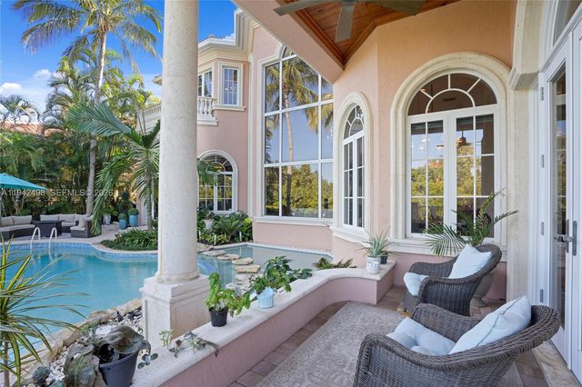 833 Harbour Isle Place, North Palm Beach, FL 33410