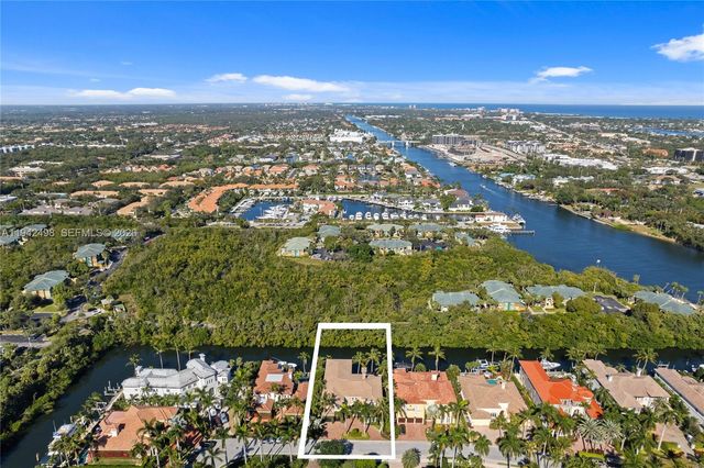 833 Harbour Isle Place, North Palm Beach, FL 33410