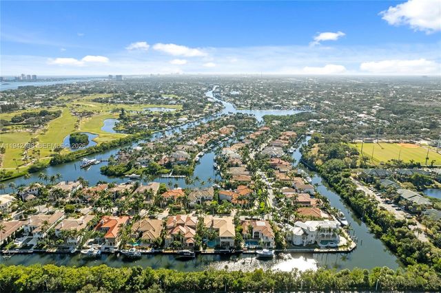 833 Harbour Isle Place, North Palm Beach, FL 33410