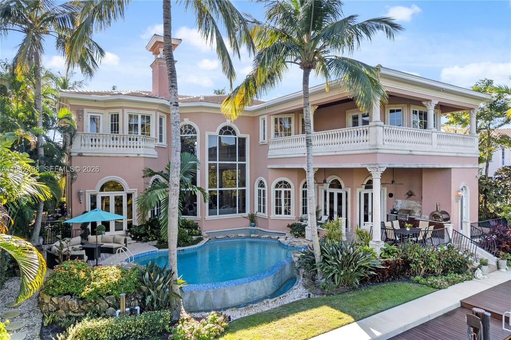 833 Harbour Isle Place, North Palm Beach, FL 33410