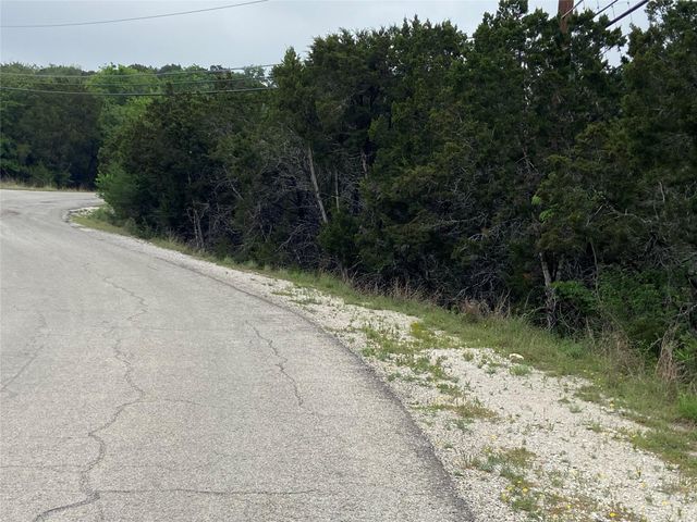 5615 Clubhouse DR, Lago Vista, TX 78645
