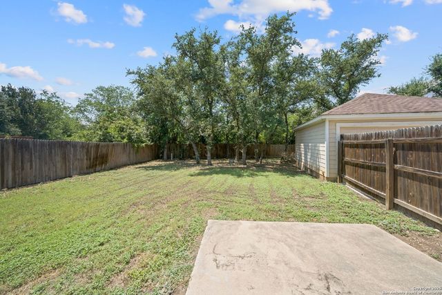 251 Red Hawk Rdg, San Antonio, TX 78258