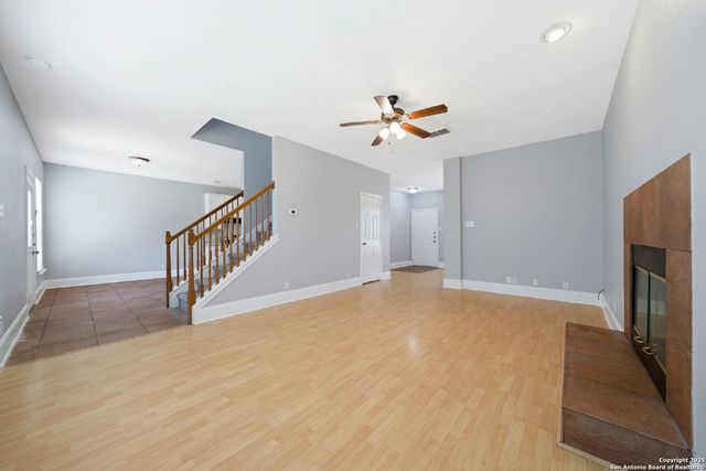 251 Red Hawk Rdg, San Antonio, TX 78258