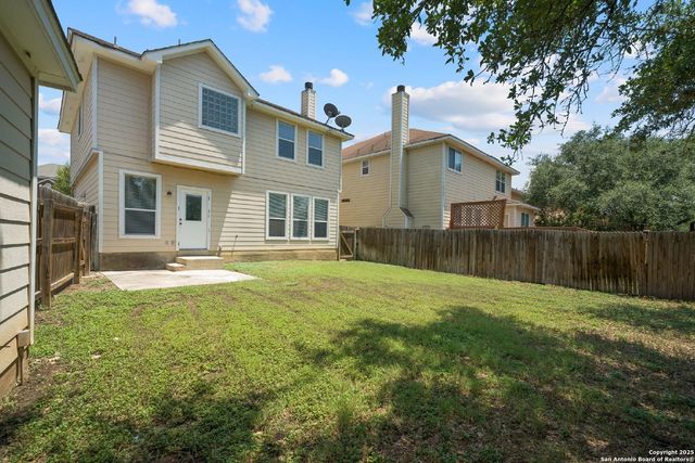 251 Red Hawk Rdg, San Antonio, TX 78258