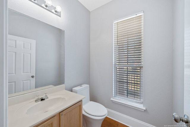 251 Red Hawk Rdg, San Antonio, TX 78258