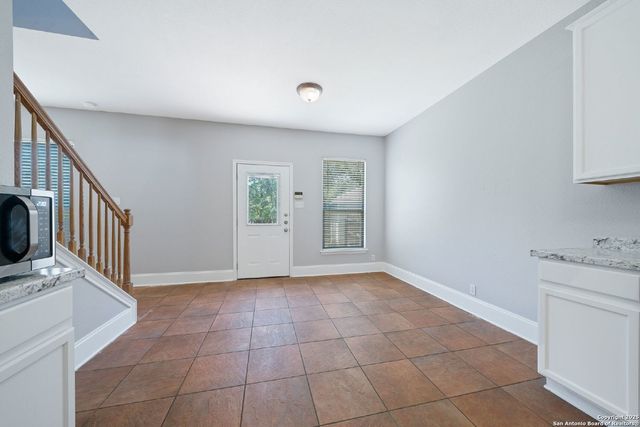 251 Red Hawk Rdg, San Antonio, TX 78258
