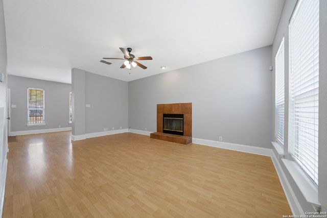 251 Red Hawk Rdg, San Antonio, TX 78258