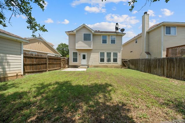 251 Red Hawk Rdg, San Antonio, TX 78258