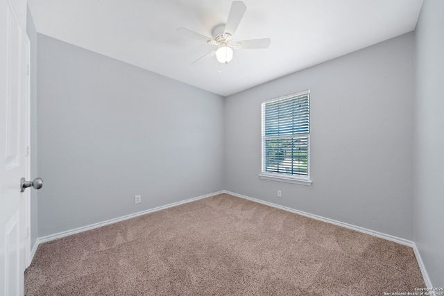 251 Red Hawk Rdg, San Antonio, TX 78258