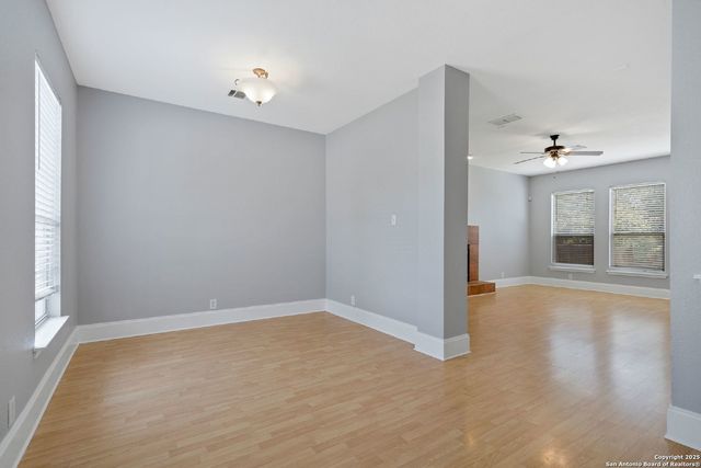 251 Red Hawk Rdg, San Antonio, TX 78258